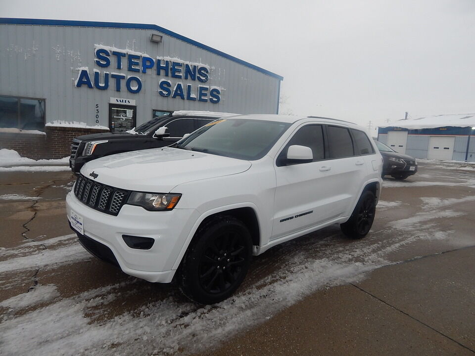 2018 Jeep Grand Cherokee  - Stephens Automotive Sales
